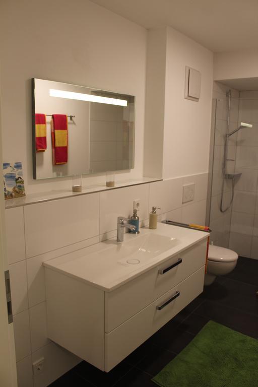 Dreilaenderblick Apartment เลอร์ราค ภายนอก รูปภาพ