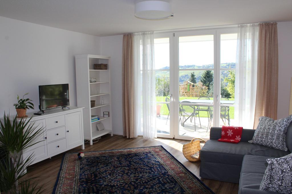 Dreilaenderblick Apartment เลอร์ราค ภายนอก รูปภาพ