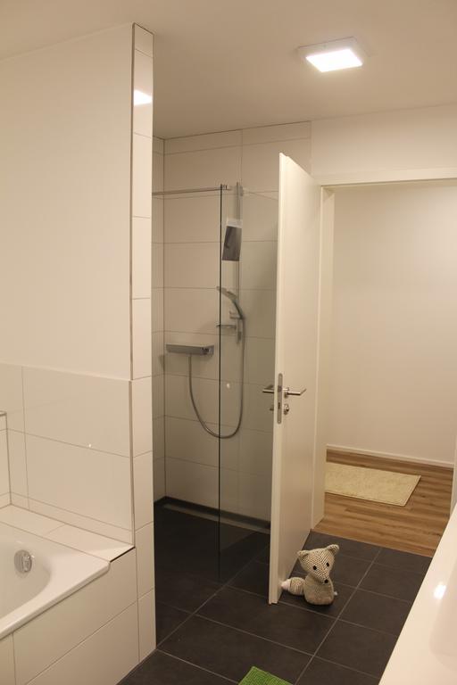 Dreilaenderblick Apartment เลอร์ราค ภายนอก รูปภาพ