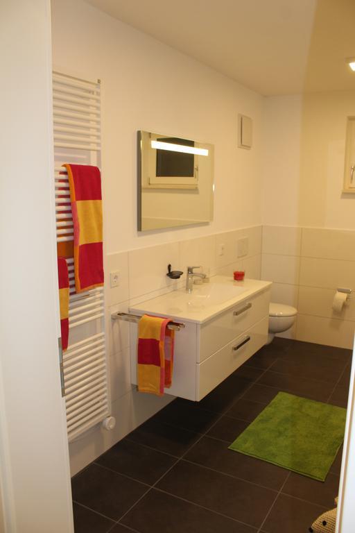 Dreilaenderblick Apartment เลอร์ราค ภายนอก รูปภาพ